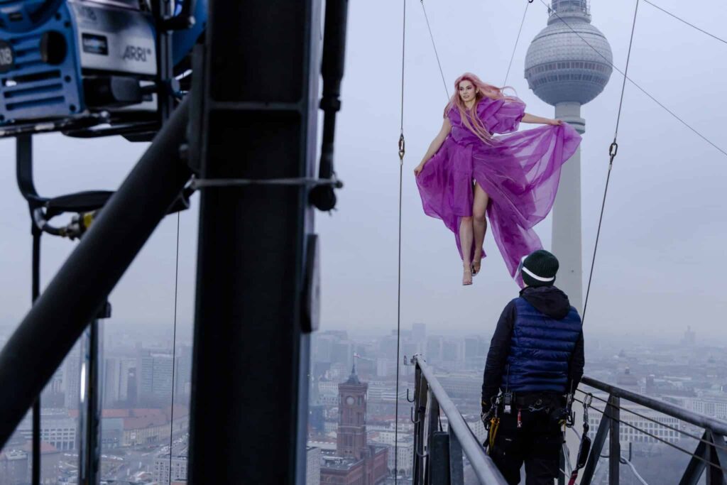 Deutschlands höchste Fotolocation von bungee.de überzeugt mit außergewöhnlichen Aufnahmen für Germanys Next Top Model